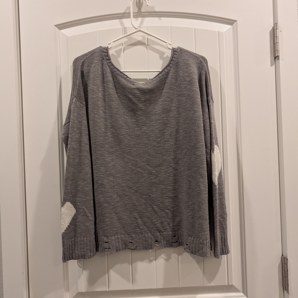 Gray Heart Pattern Sweater - Picture 5 of 5